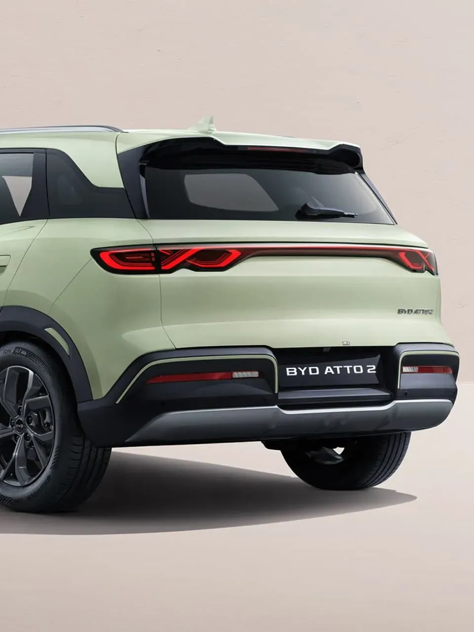 Heck des BYD Atto 2 mit Schriftzug